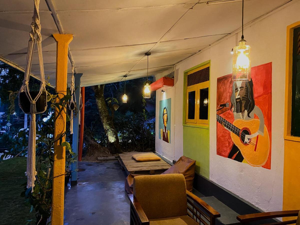 Mad Monkey Hostel And Lounge Ella Ngoại thất bức ảnh